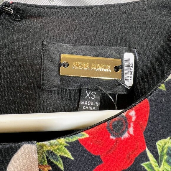 Alexia Admor Black Red Dolman Sleeve Floral Sheath Dress $225 - Picture 9 of 10